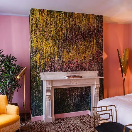 Hotel Flora *
