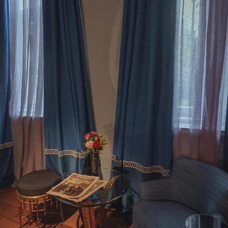 Hotel Flora